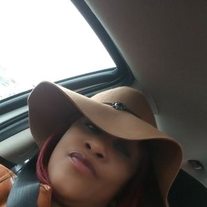 Meet your Posher, Joycelyn